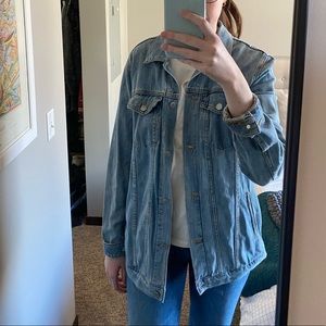 Gap Jean Jacket in Medium Tall